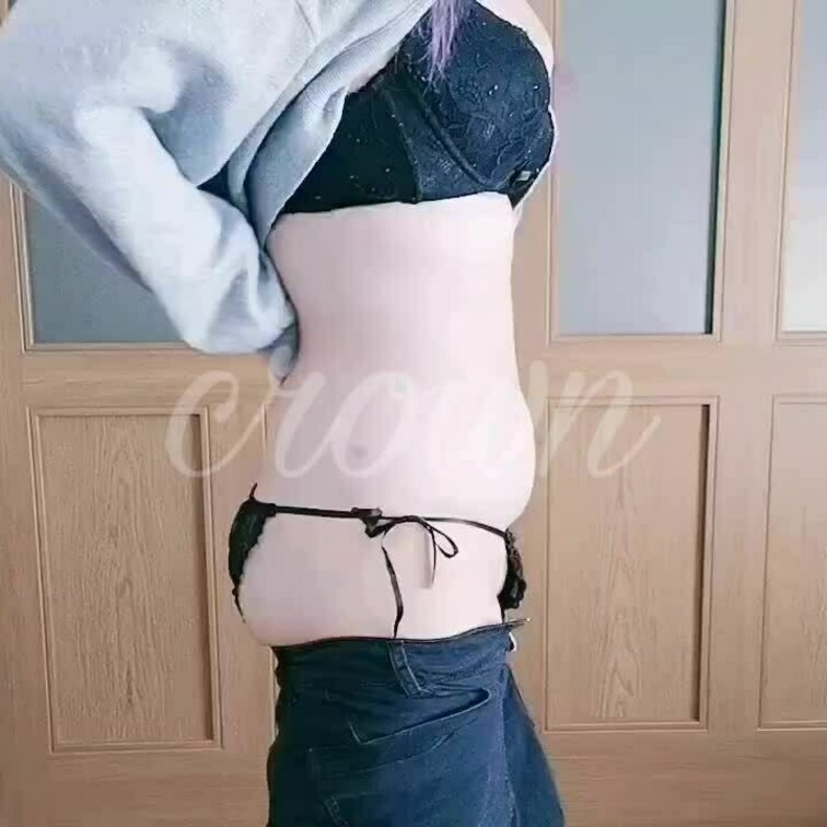 クラウンのお着替えシーン👚💕