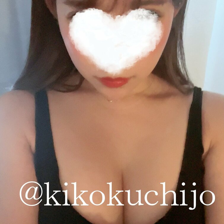 大サービス♥️の谷間でございます。

現在東京でフォロワーとファン向けのメンズエステイベント中です♥️
6月はもう