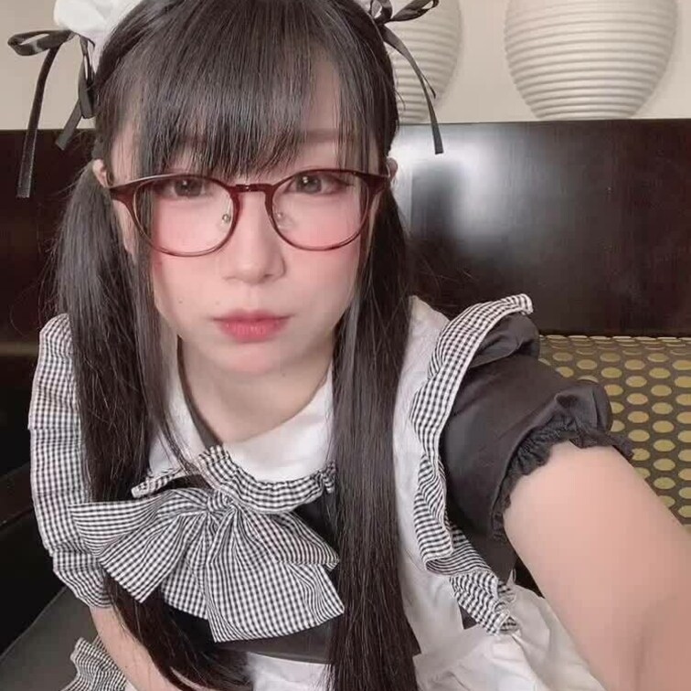 メイド服着たよ！！！！！