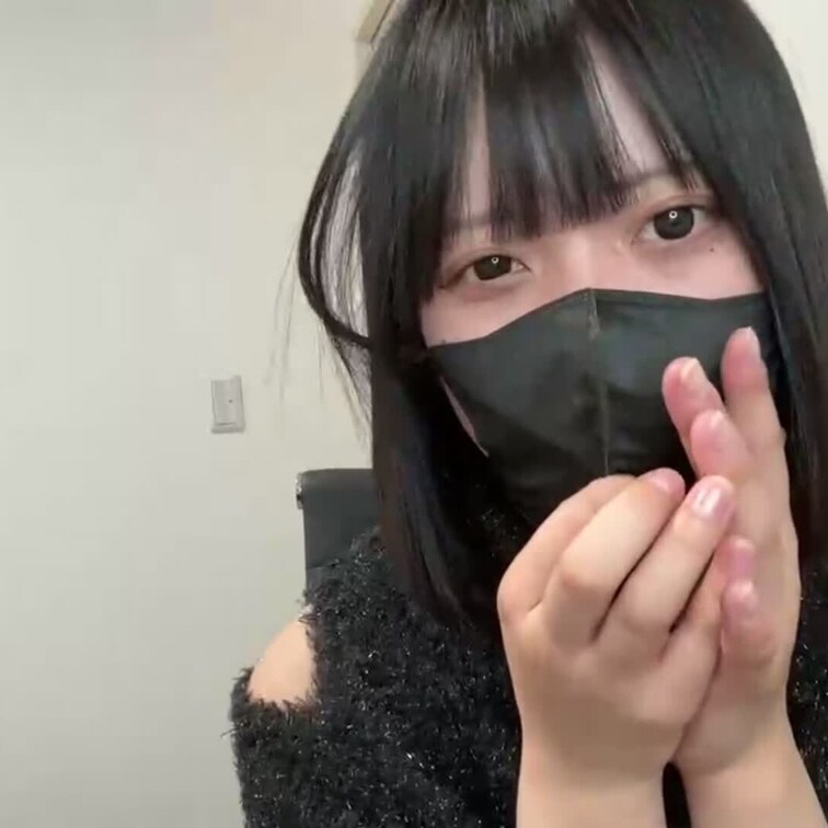 【りん 18 歳】

りんさんのライブ配信動画です
生配信だと、1 回の有料配信を視聴すると、おおよそ平均 5,0