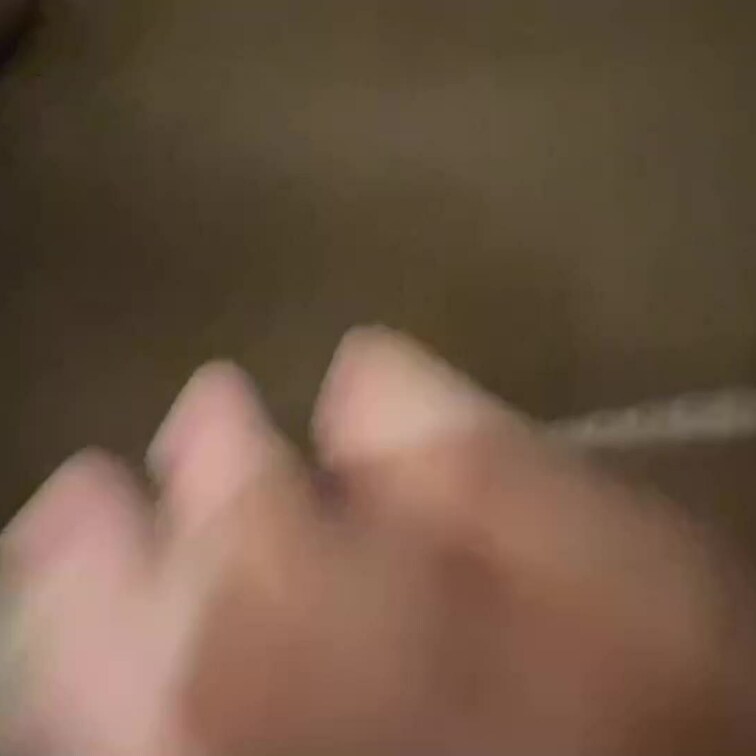寝バックで奥を突くと痙攣しながらいっちゃいます><;