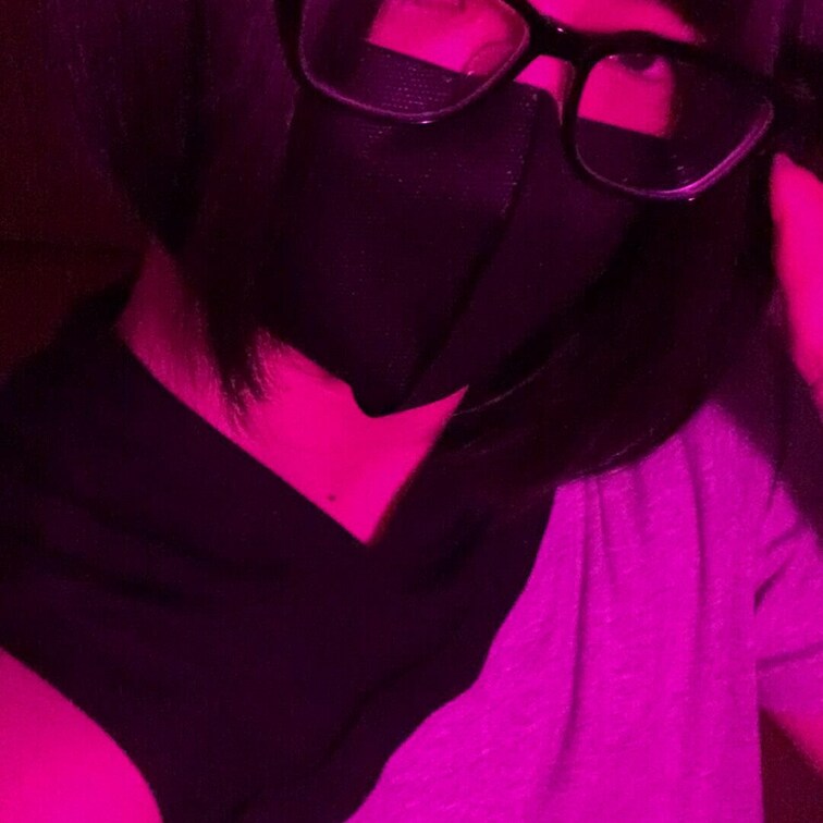 雄っぱい見せ付け