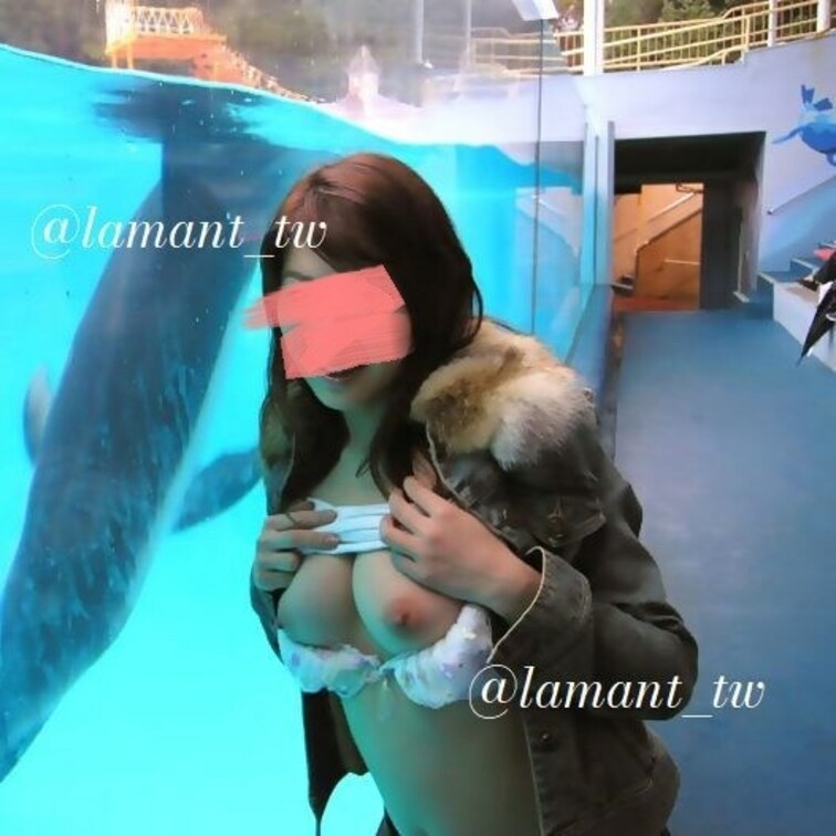水族館で露出するイケナイ○○○。

「イルカさんにおっぱい見せたかったの💕」