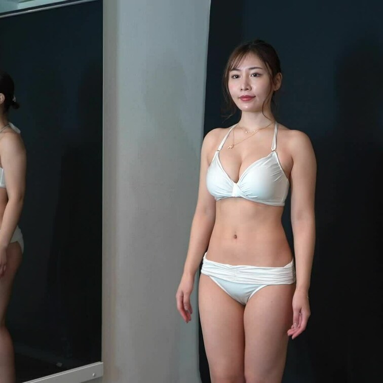 美女の私物水着👙