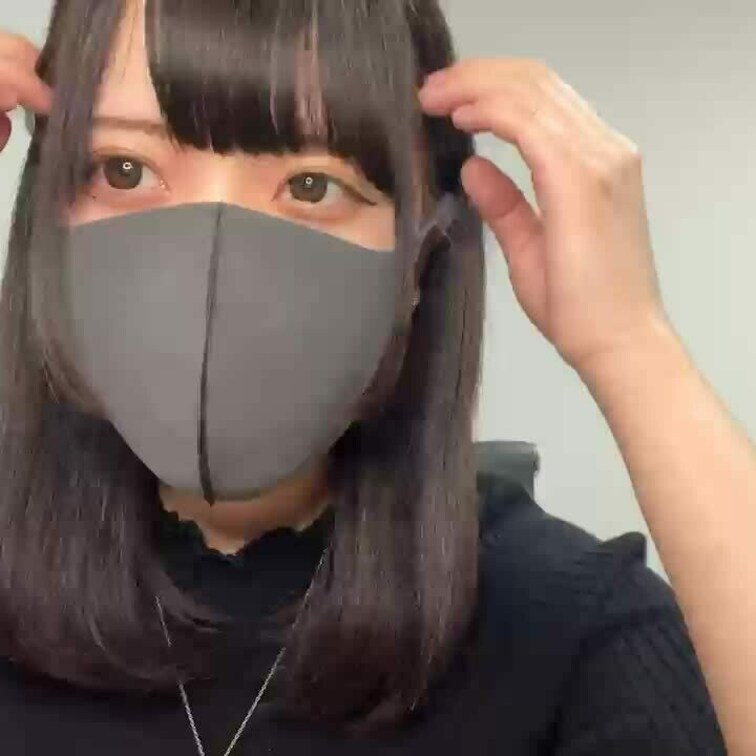 【りん 18 歳】

りんさんのライブ配信動画です
生配信 だと、1 回の有料配信を視聴すると、おおよそ平均 5,