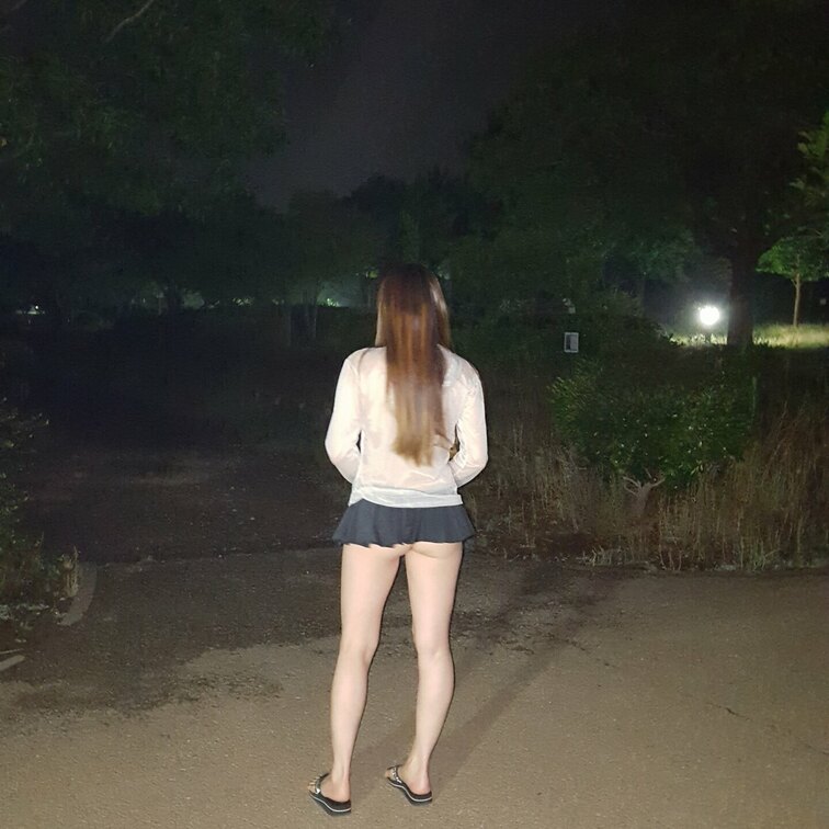 スケスケな洋服で公園お散歩💖😊
続きはプラン内に貼りますね(* 'ᵕ' )☆