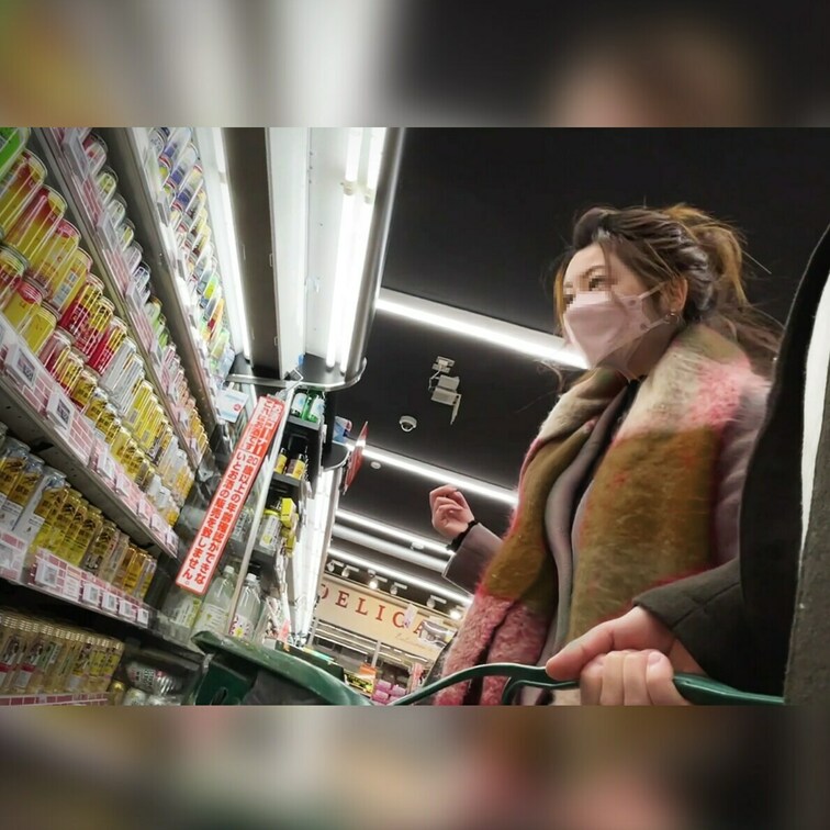 【無料】シングルマザーと鍋したら最高だった。
ティンダーで出会ったのは若きシングルマザー。鍋パーティーで誘ってみたら簡