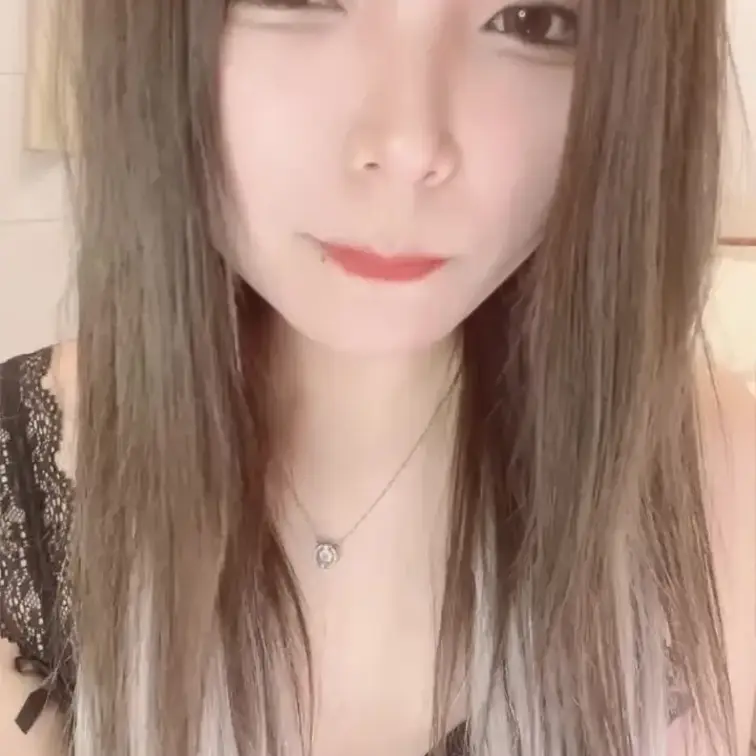 えっちになるクリーム塗った動画のスペシャルバージョンになります♡
※丸見えです
