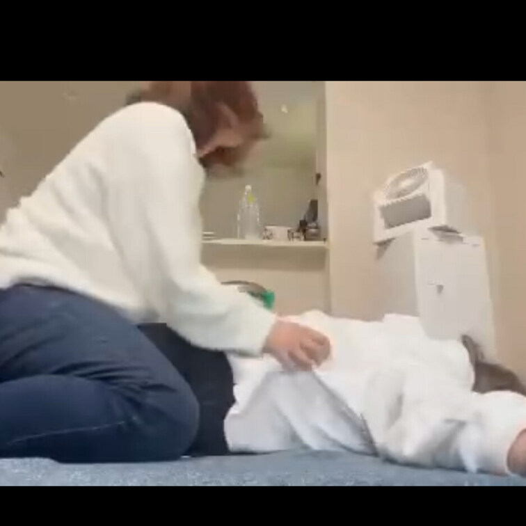 皆様お久しぶりです！
動画の更新が遅くなってしまって申し訳ございません。
今回のくすぐり動画はこちらです👍

是