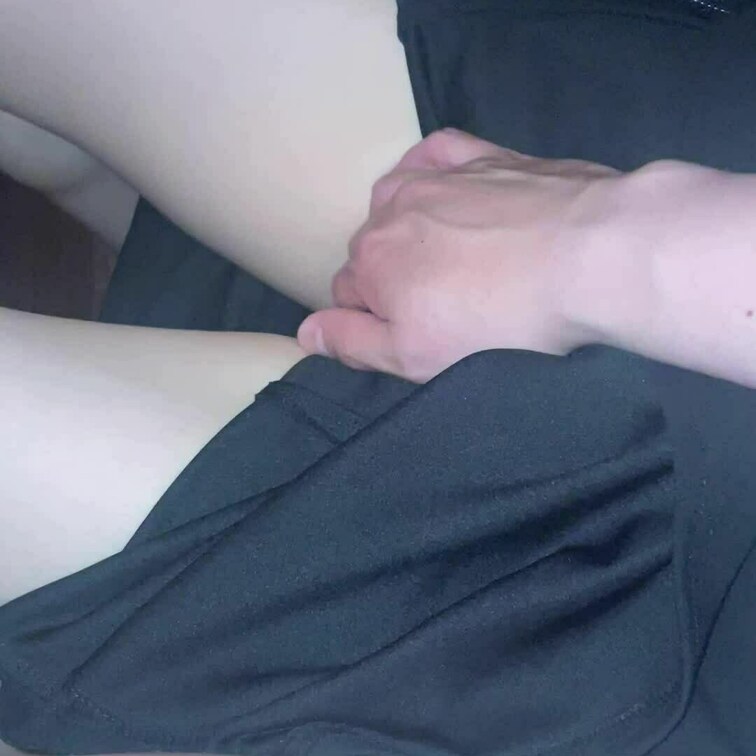 ムラムラしてると言ってたのでお触り