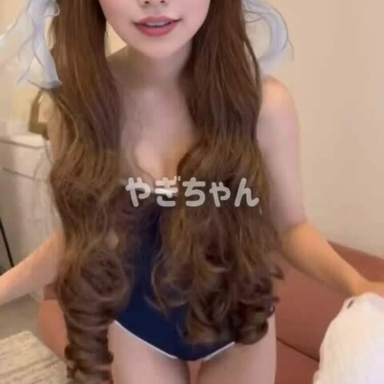 YouTubeで削除されちゃったお着替え動画です😣❣️スクール水着にお着替え、、恥ずかしかったぁ。