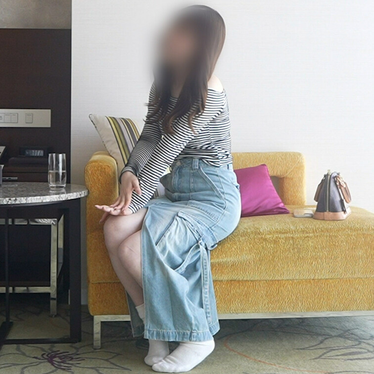 【1歳の男の子のママと3ヶ月ぶりに2回戦、生ハメ潮セックス】（1時間40分）

▼本編はこちら
https://m