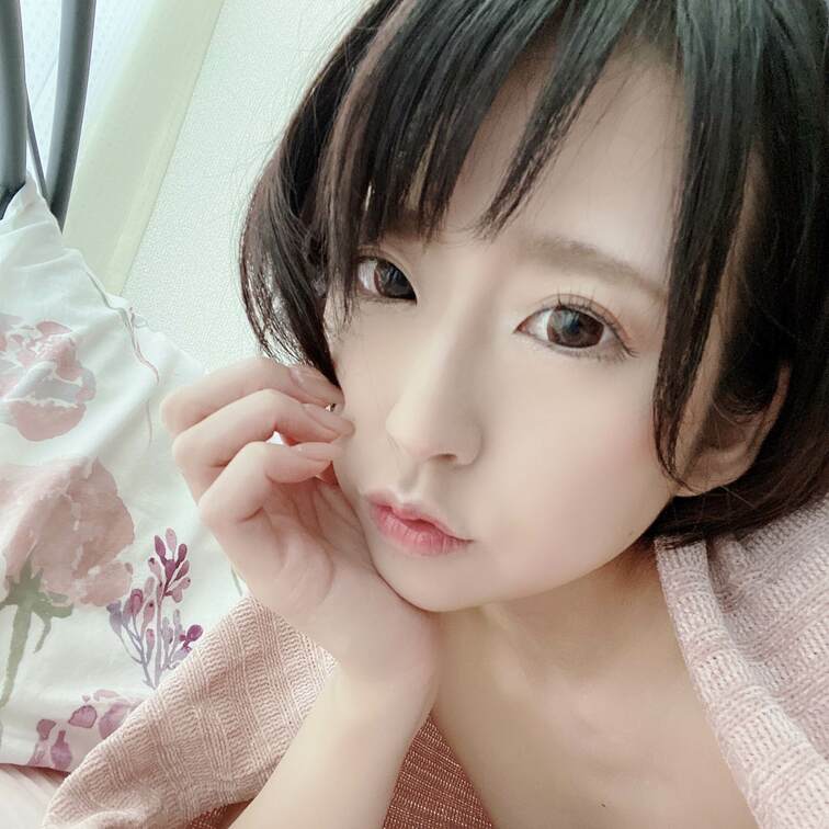 お休みの日の朝ゆっくり起きてお昼ぐらいまでダラダラいちゃいちゃするのすきー(*´︶`*)❤︎
💜お知らせ💜
