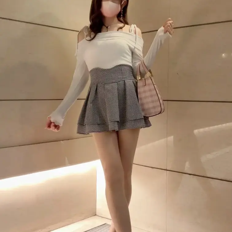 スカート新しいの🥰可愛いでしょ💕