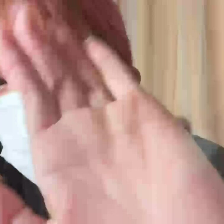 【みれい 20 歳】

みれいさんのライブ配信動画です
生配信 だと、1 回の有料配信を視聴すると、おおよそ平均 