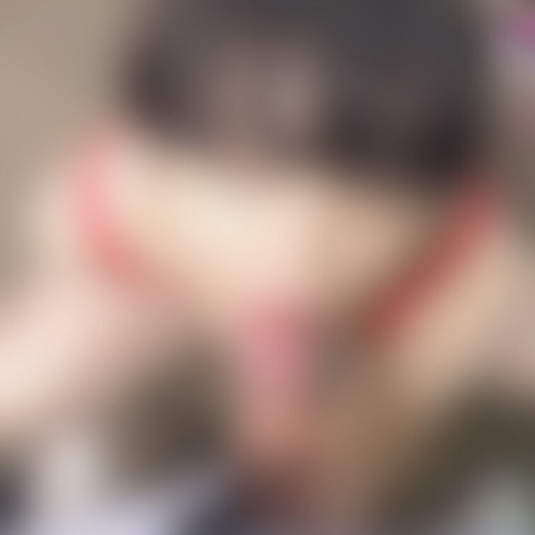 お外でオチ◯ポしゃぶるのって
何でこんなに興奮するんだろう...💭
美味しすぎる...🫠

《いいね♡》が活動の