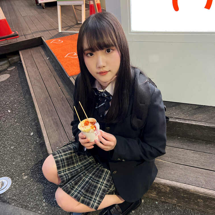 顔出し【個人撮影】じょしこー通いの真面目系ビッチと割り切りデート〜ガチイキ中出しSEXを公開
