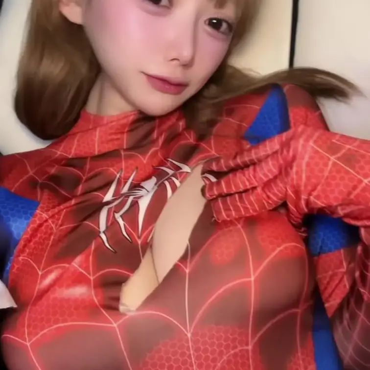 ♡ちゃおっすぽいーん♡
リクエストでいただいたご挨拶ダンス😘
おっぱいたゆんってさせたよ～
恥ずかしい🫣
ドキド