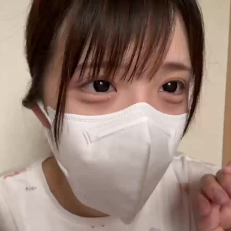 【みれい 20 歳】

みれいさんのライブ配信動画です
生ライブ配信だと、1 回の有料配信を視聴すると、おおよそ平