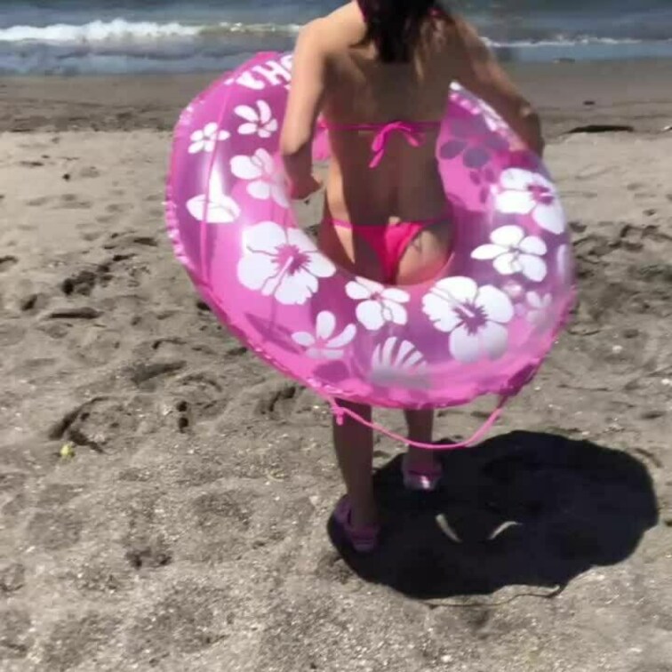 今年、2度目の海で大胆な夏夜-17-

夏夜と遊びたい方は、ぜひコメント下さい。
もしくはX (Twitter）の
