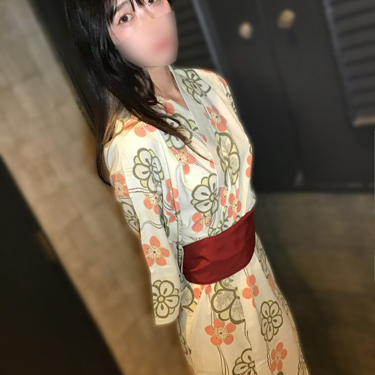 モザイク処理して再投稿しました🔥
おさわがせしてすみません。
生フェラ発射までお楽しみください♥