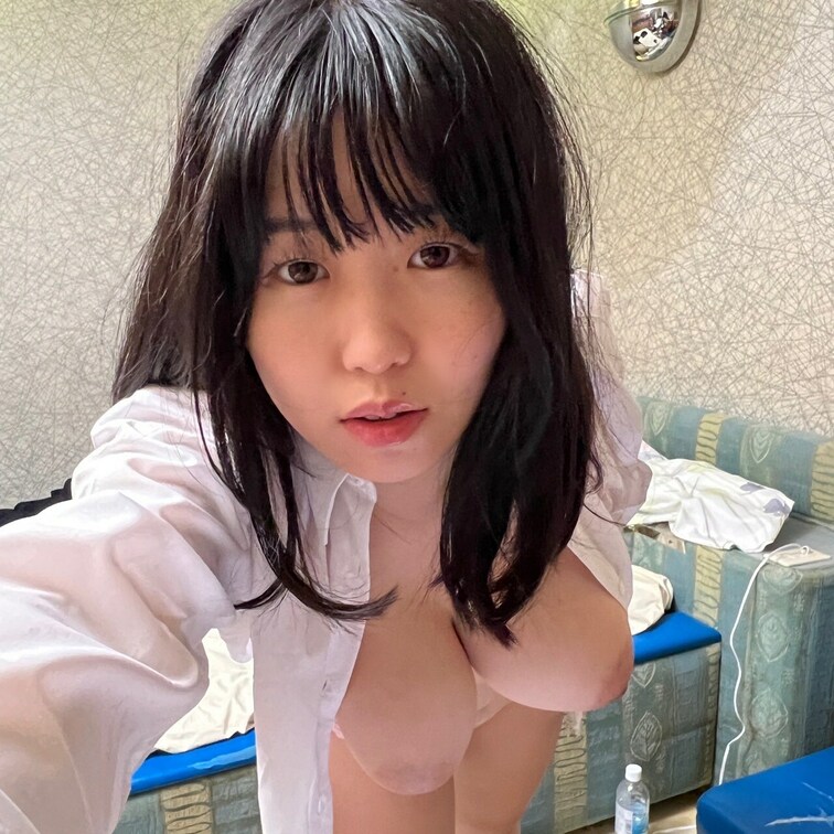 Kさんのオナニー動画
Iカップの爆乳ちゃんです！
デンマでプルプル震える敏感おまんこちゃんでした！