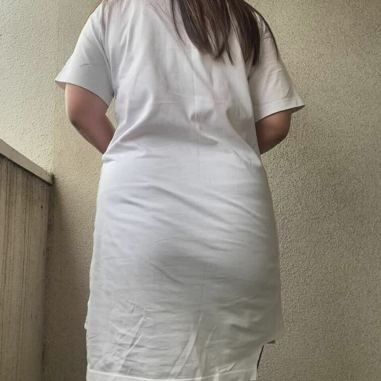 朝のプリケツ　透けるT