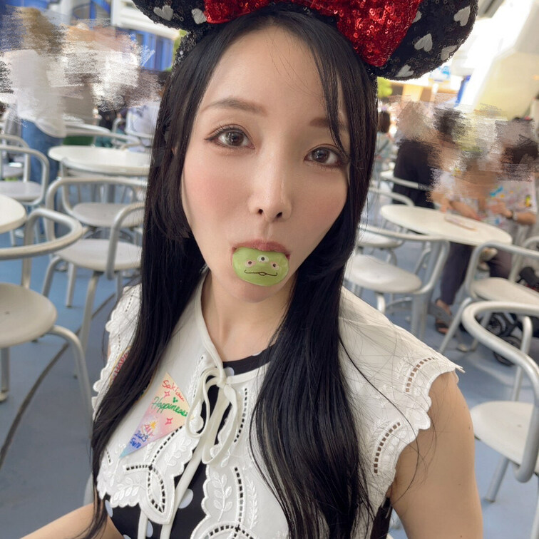 お口で加えられたい？🥰👄🍌💦


今日は雨だけど良い週末を😘