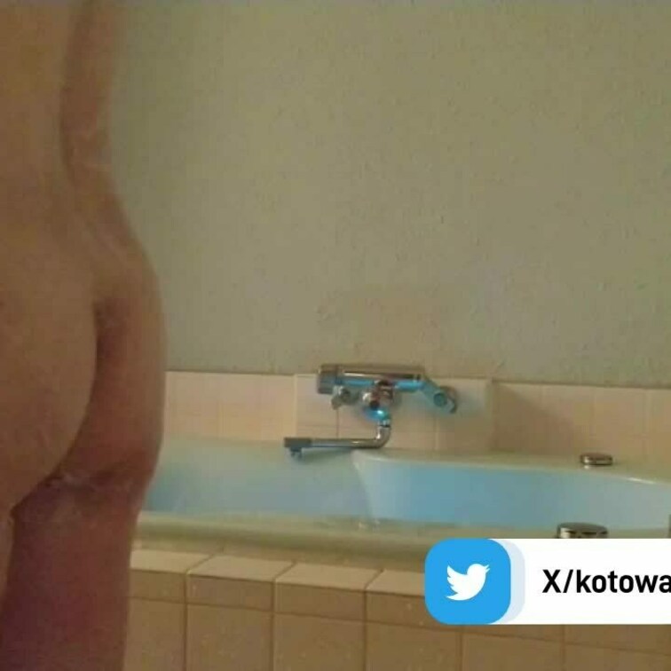 完全版はスタンダードプラン以上で見れます♡
丁寧なアナルの舐めとバックイキ動画です♡
舐めさせてください♡