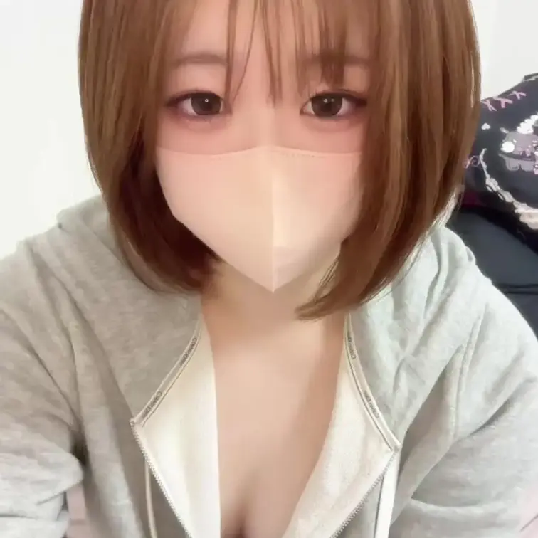 おもちゃ紹介
いつも使ってるおもちゃ紹介動画🍌💞
本編はモザありません。 
してるところ想像して見て欲しい🫣💕
