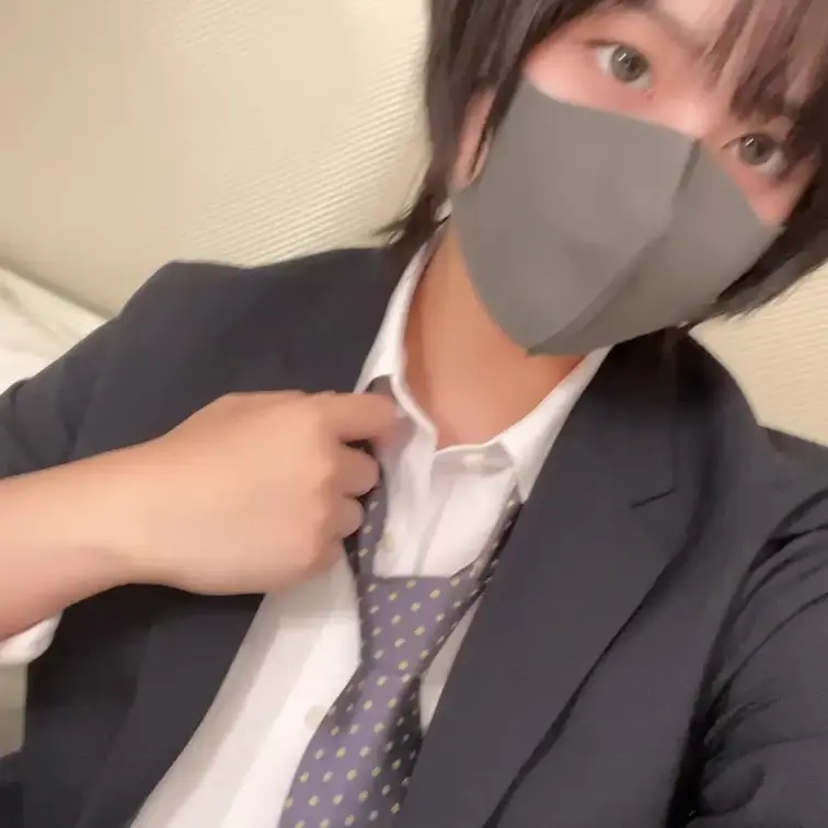 こんにちは七瀬です!

Fの国で投稿できない動画もあったりで
ついにmyfansを始めました✨️

簡単に自己