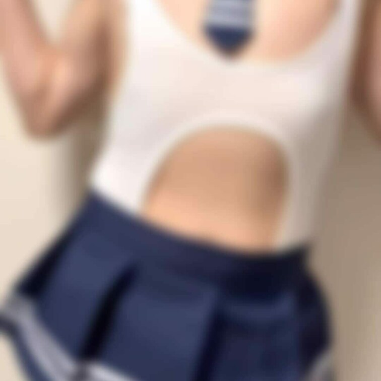 新しいコスチュームで
大切なアレを弄る私。

感じてください。