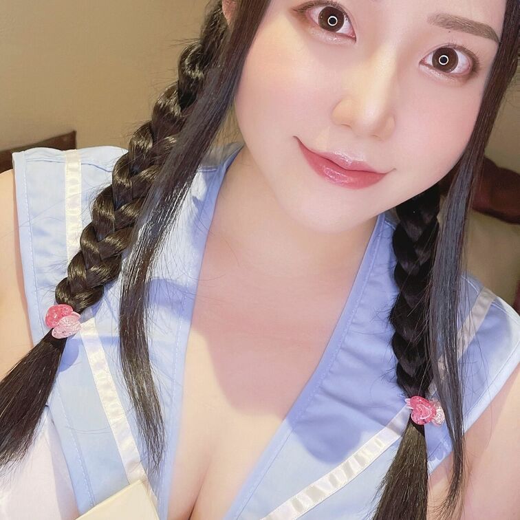 ○○○っぽい衣装♡
すけすけなのがかわいい✨