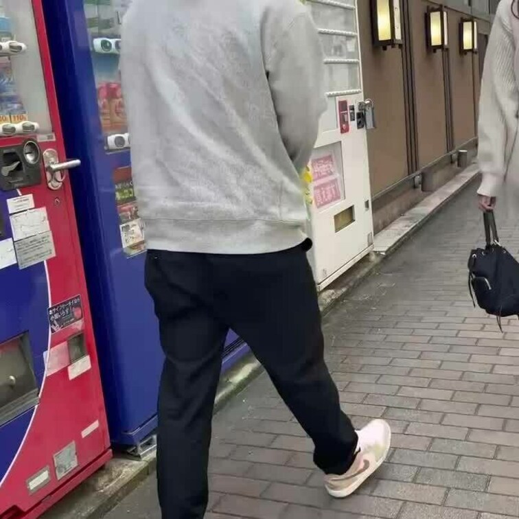 フォロワーさんと、僕ら夫婦の歪なデート
こんなデートは如何でしょう？
肉便器妻のくせに、清楚ぶってるので串刺しでやっ