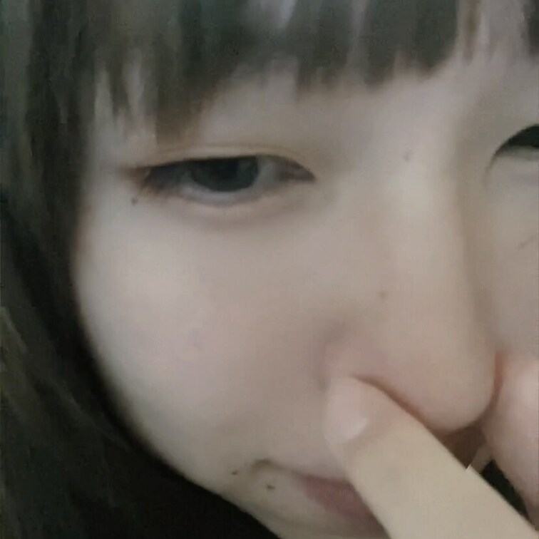 柔らかい鼻をつまむだけ