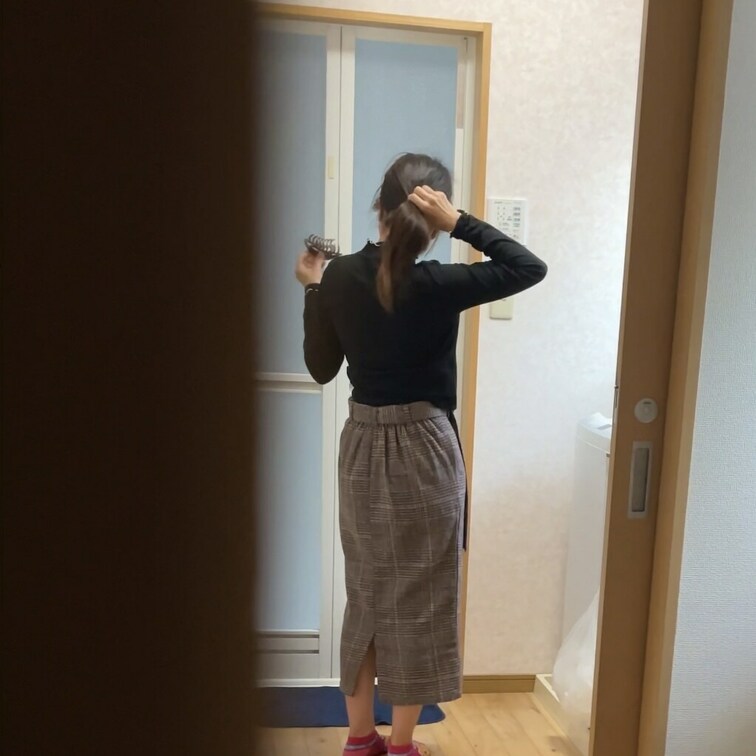 妻の入浴前✨

最新の脱衣が撮れました。
私服から下着姿、そして全裸へ

モザイク : 無し(顔や局部は映りま