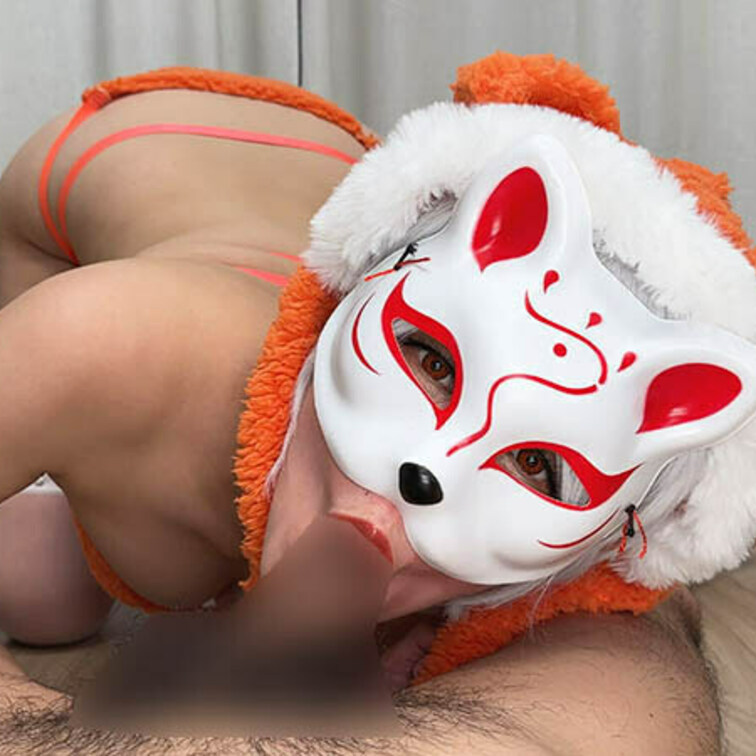 みんなは、唾液いっぱいのヌルヌルフェラは好き？
恥ずかしいんだけど私ね、オチンポしゃぶってると唾液が止まらないの…
