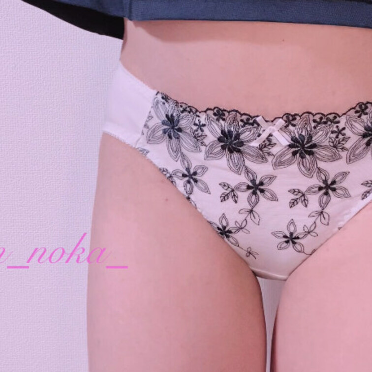 新しく買ったパンツ😌♡
全部で3枚買いました！
残りの2枚は通常プランと得得プランで閲覧出来ます🙌🏻