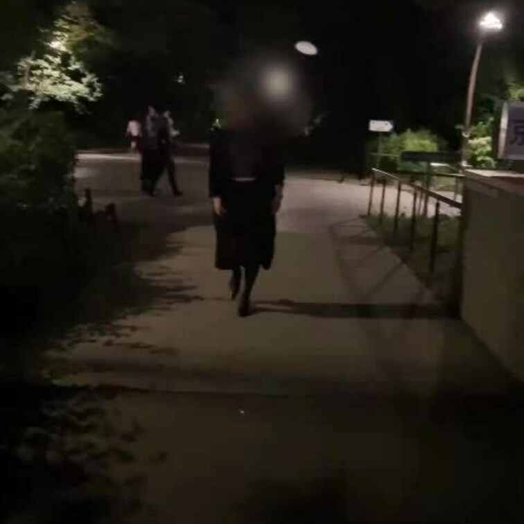 初めて野外露出○○○を受ける熟女装