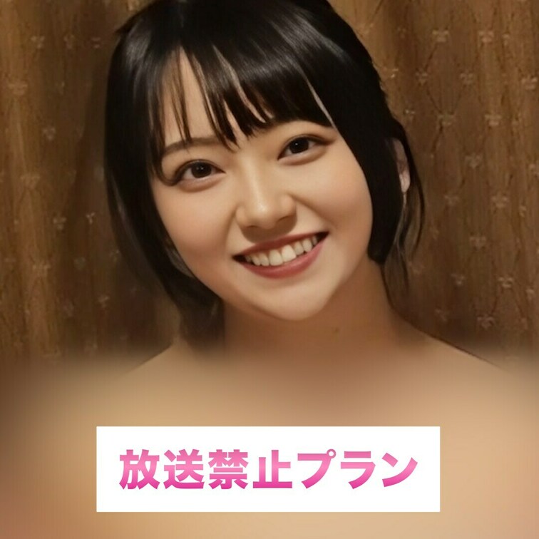 踊りながらチラッ♡