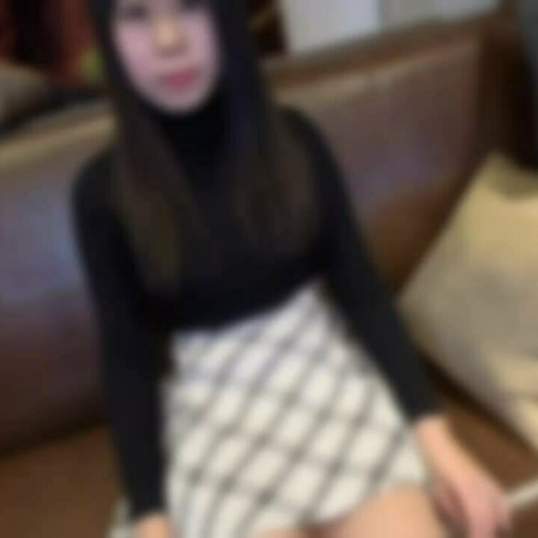 今回の出演者は、彼氏無し、前回の撮影以来、Noエッチ、ご無沙汰なGカップ、２２歳のフリーター。

恒例の下着チェック