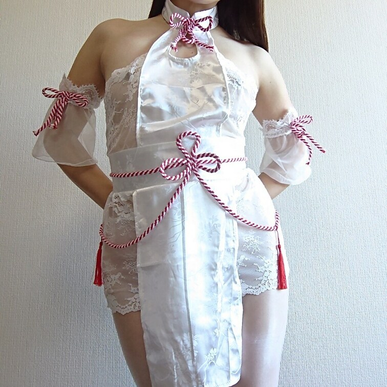 巫女さん？！コスです(*´³`*)💕
みんなに幸あれ～⸜( ˶'ᵕ'˶ )⸝
#2023年
#Happy New 