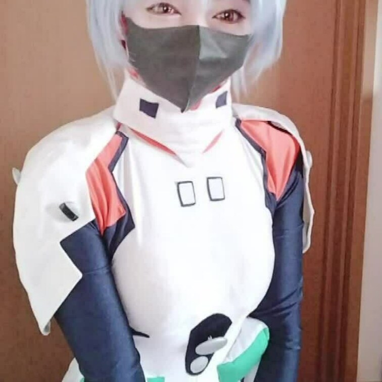 コスプレで
新年の挨拶動画です🙃

