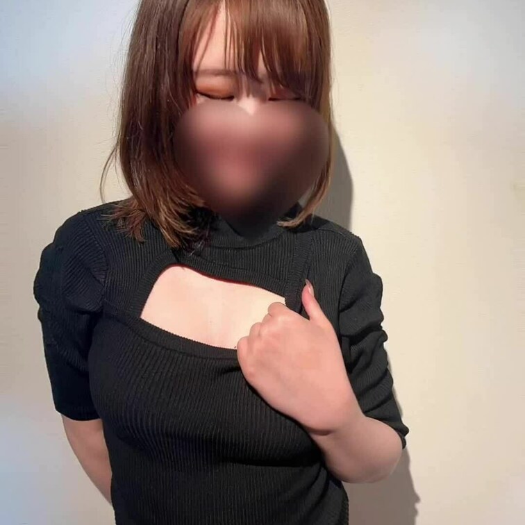 Hカップってこんな感じだよという、生々しい動画です👀