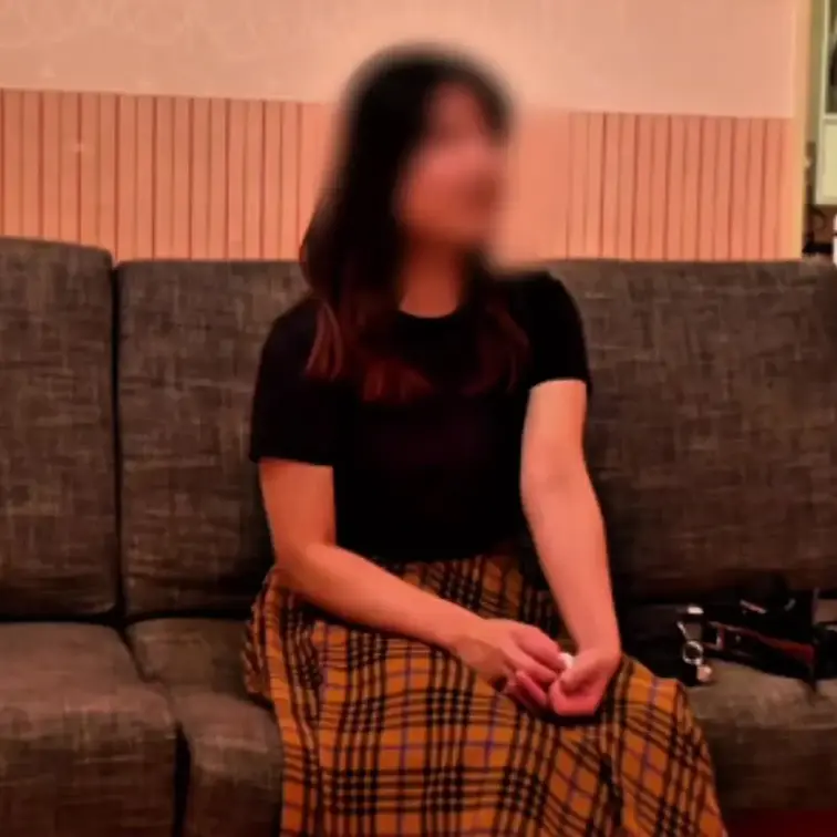 25歳|彼氏持ち|接客業

元々出会い系アプリを暇つぶしでやっていた時にマッチして会話をしていく流れでこのアカウント