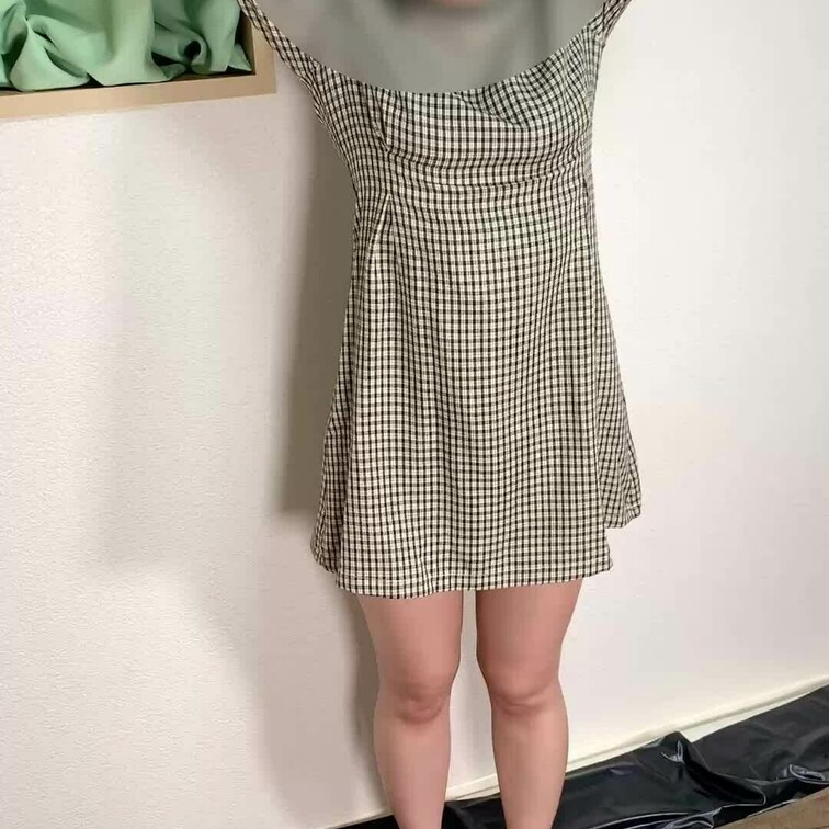 プラチナプランご支援ユーザー様からリクエストを頂いた脱衣シーンです！
脱いだら巨乳がお目見えですよー
★400本以上