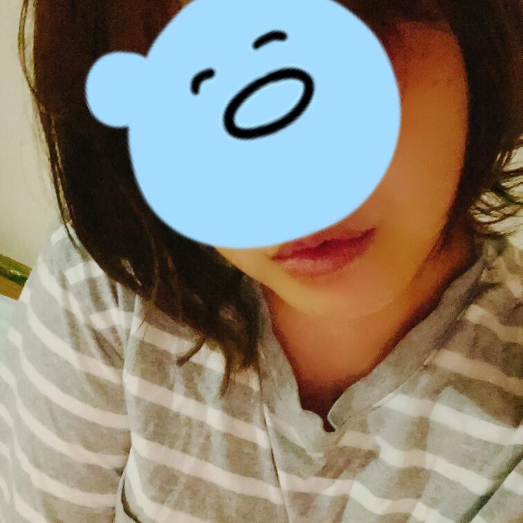 本日は家に引きこもり✨お○○○のんでダラダラしてます😊たまには、こういう日もアリですよね🍺✨