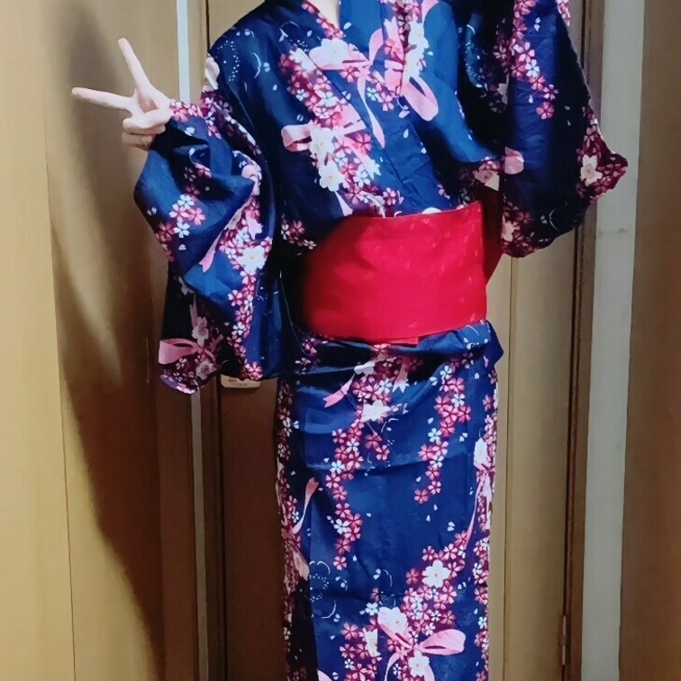 浴衣着てみたよ！

似合うかなぁ💦