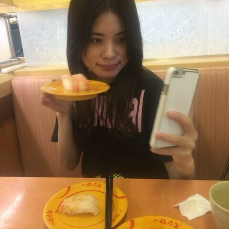 素人さんとリアリティある日常の
作品を動画で紹介しています。
出会い系アプリや位置情報からの
コミュニティアプ