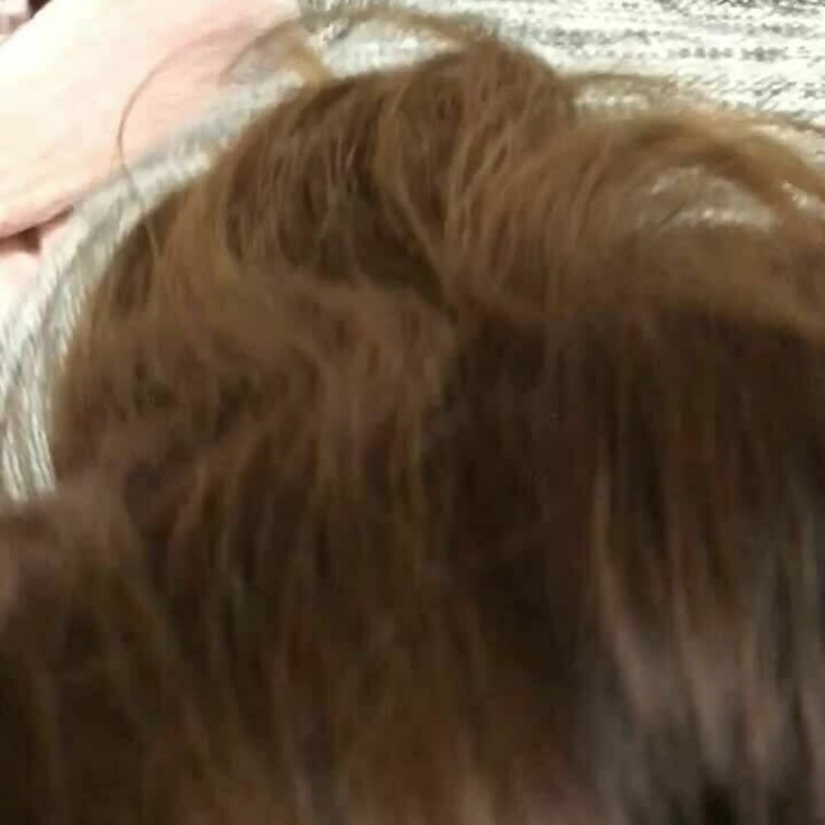 20代美容師さん🥹❤️
分け目の接写とずっと匂い嗅いでました😇